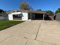 4825 56 Avenue NORTHTaber, AB T1G 1E4