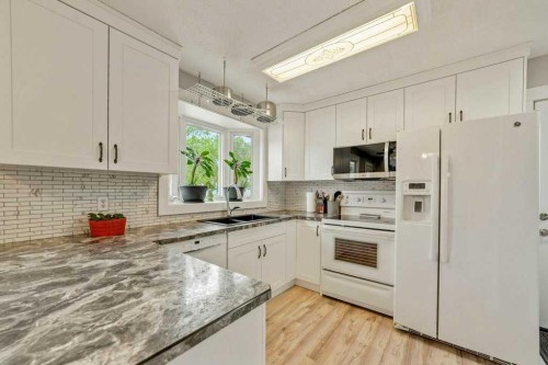 218 Mcdermott Road, Coalhurst, AB 