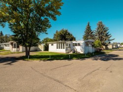 #28-2300 13 Street NORTHLethbridge, AB T1H 4E8