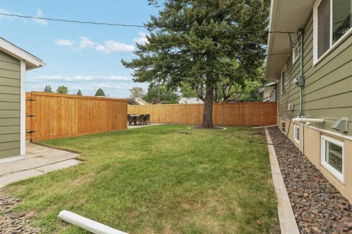 2827 11 Avenue South, Lethbridge, AB 