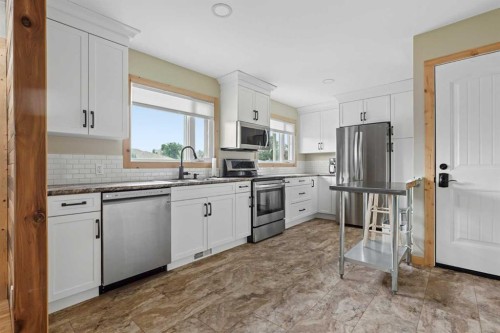 2827 11 Avenue South, Lethbridge, AB 
