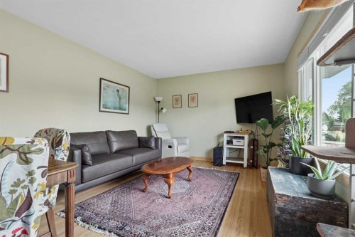 2827 11 Avenue South, Lethbridge, AB 