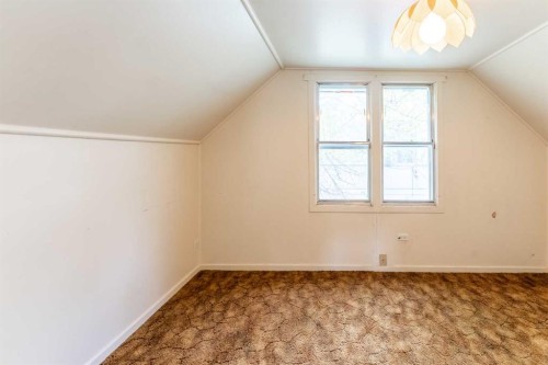 502 12 Street North, Lethbridge, AB 