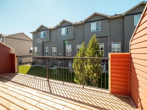 885 Mount Sundance Manor West, Lethbridge, AB 