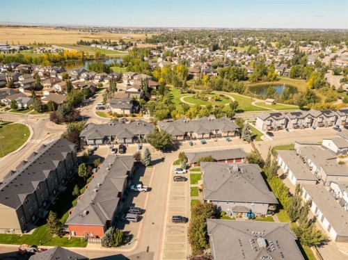 885 Mount Sundance Manor West, Lethbridge, AB 
