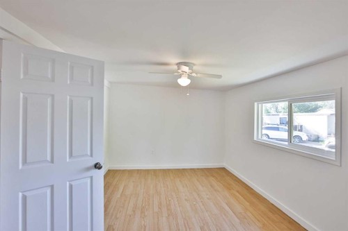 82-5301 2 Street, Coalhurst, AB 