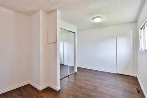 82-5301 2 Street, Coalhurst, AB 
