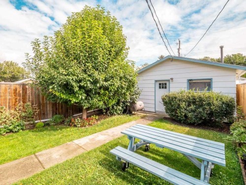 419 12B Street North, Lethbridge, AB 
