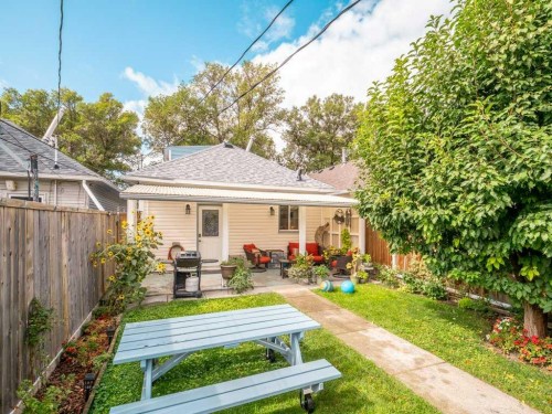 419 12B Street North, Lethbridge, AB 