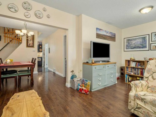 419 12B Street North, Lethbridge, AB 