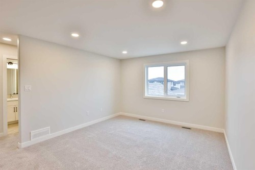 668 Devonia Road West, Lethbridge, AB 