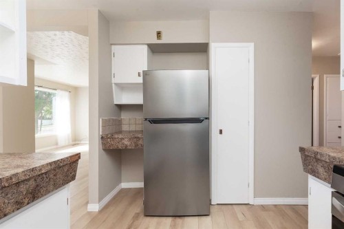 1301 17 Avenue South, Lethbridge, AB 