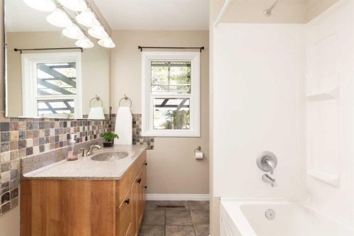 1301 17 Avenue South, Lethbridge, AB 
