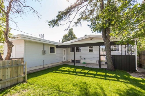 1301 17 Avenue South, Lethbridge, AB 