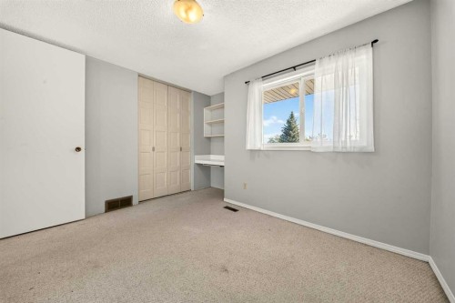 53-55 Lemoyne Crescent West, Lethbridge, AB 