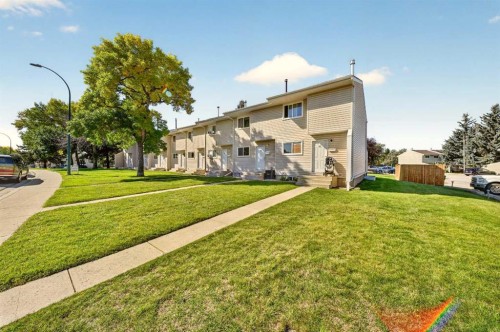 53-55 Lemoyne Crescent West, Lethbridge, AB 