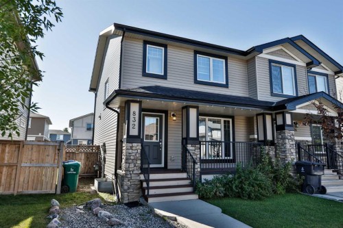 832 Silkstone Close West, Lethbridge, AB 