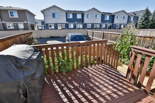 832 Silkstone Close West, Lethbridge, AB 