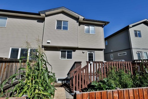 832 Silkstone Close West, Lethbridge, AB 