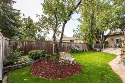 115 Iroquois Crescent West, Lethbridge, AB 
