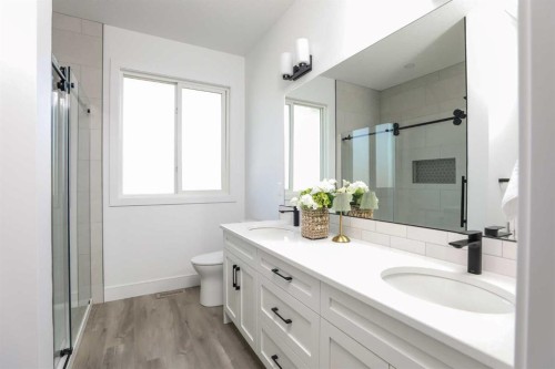 902 Atlantic Cove West, Lethbridge, AB 