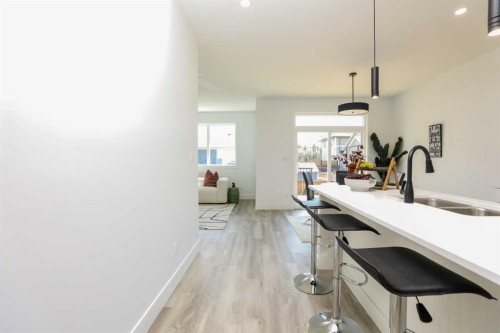 902 Atlantic Cove West, Lethbridge, AB 