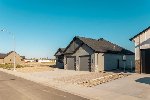 941 Willow Lane, Fort Macleod, AB 