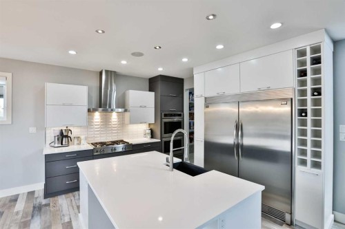 220 Canyon Estates Way West, Lethbridge, AB 