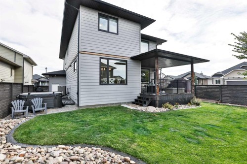 220 Canyon Estates Way West, Lethbridge, AB 