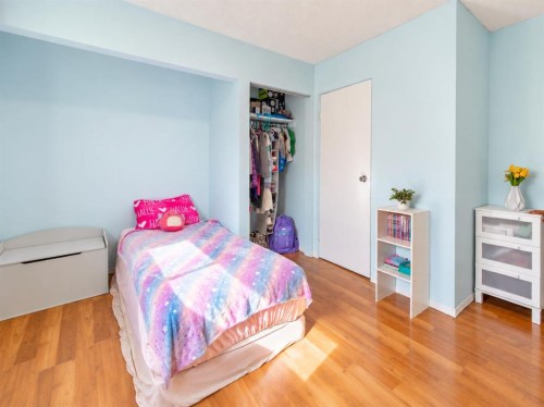 150 N 250 W, Raymond, AB 