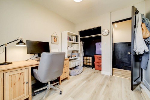 609 230 Street, Hillcrest, AB 