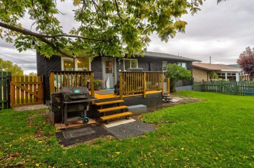 609 230 Street, Hillcrest, AB 