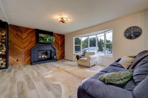 609 230 Street, Hillcrest, AB 