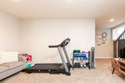 117 Northlander Bend West, Lethbridge, AB 
