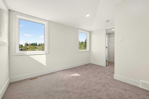 8602 25 Avenue, Coleman, AB 