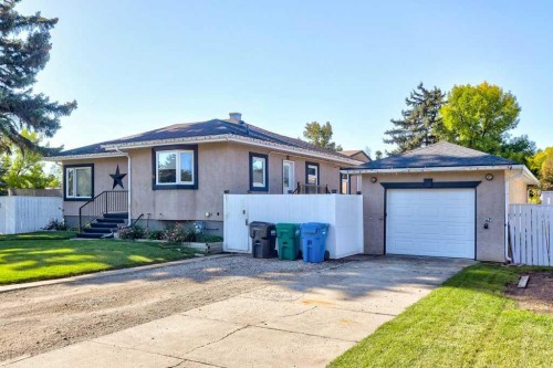 430 Dieppe Boulevard South, Lethbridge, AB 
