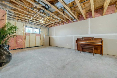 4621 26 Avenue South, Lethbridge, AB 