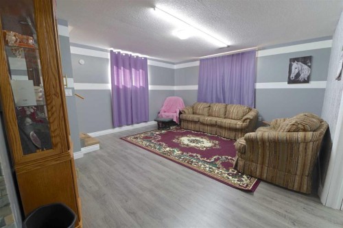 614 3 Street North, Grassy Lake, AB 