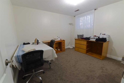 614 3 Street North, Grassy Lake, AB 