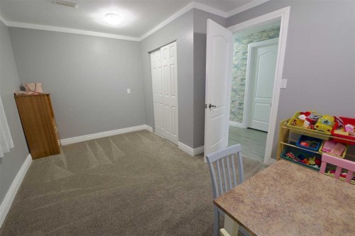 614 3 Street North, Grassy Lake, AB 