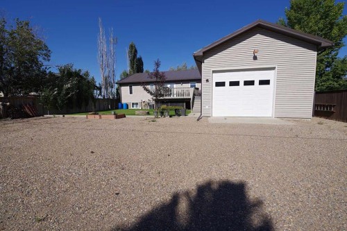 614 3 Street North, Grassy Lake, AB 