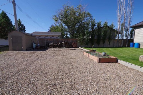 614 3 Street North, Grassy Lake, AB 