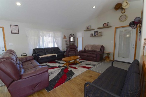 614 3 Street North, Grassy Lake, AB 