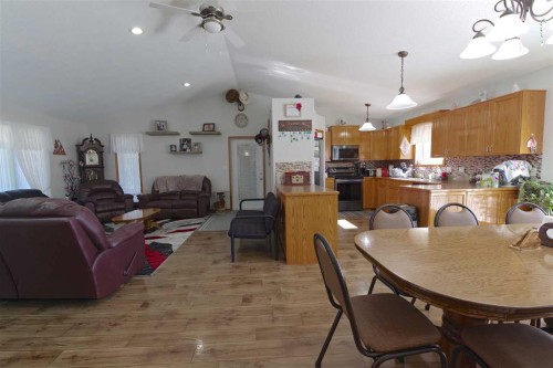 614 3 Street North, Grassy Lake, AB 