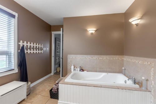 339 2 Avenue East, Cardston, AB 