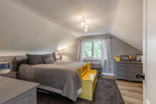 339 2 Avenue East, Cardston, AB 