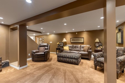 339 2 Avenue East, Cardston, AB 