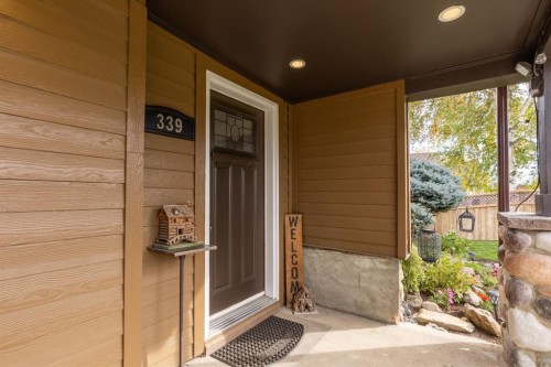 339 2 Avenue East, Cardston, AB 