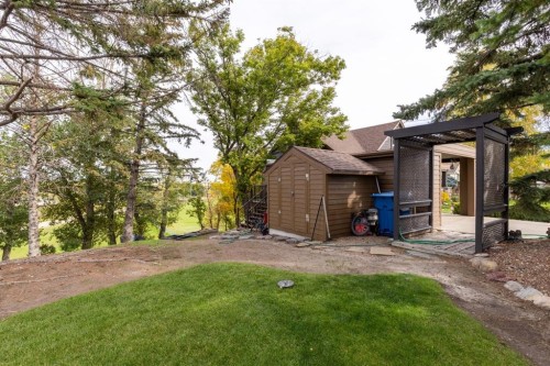 339 2 Avenue East, Cardston, AB 