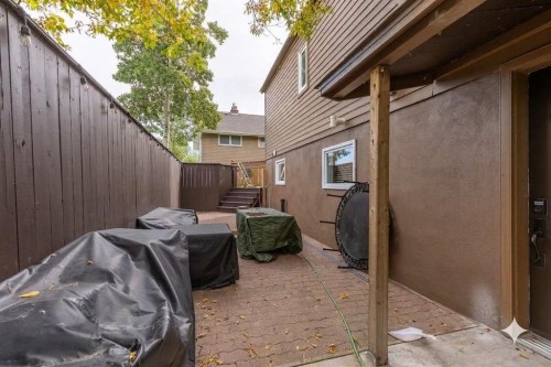 339 2 Avenue East, Cardston, AB 